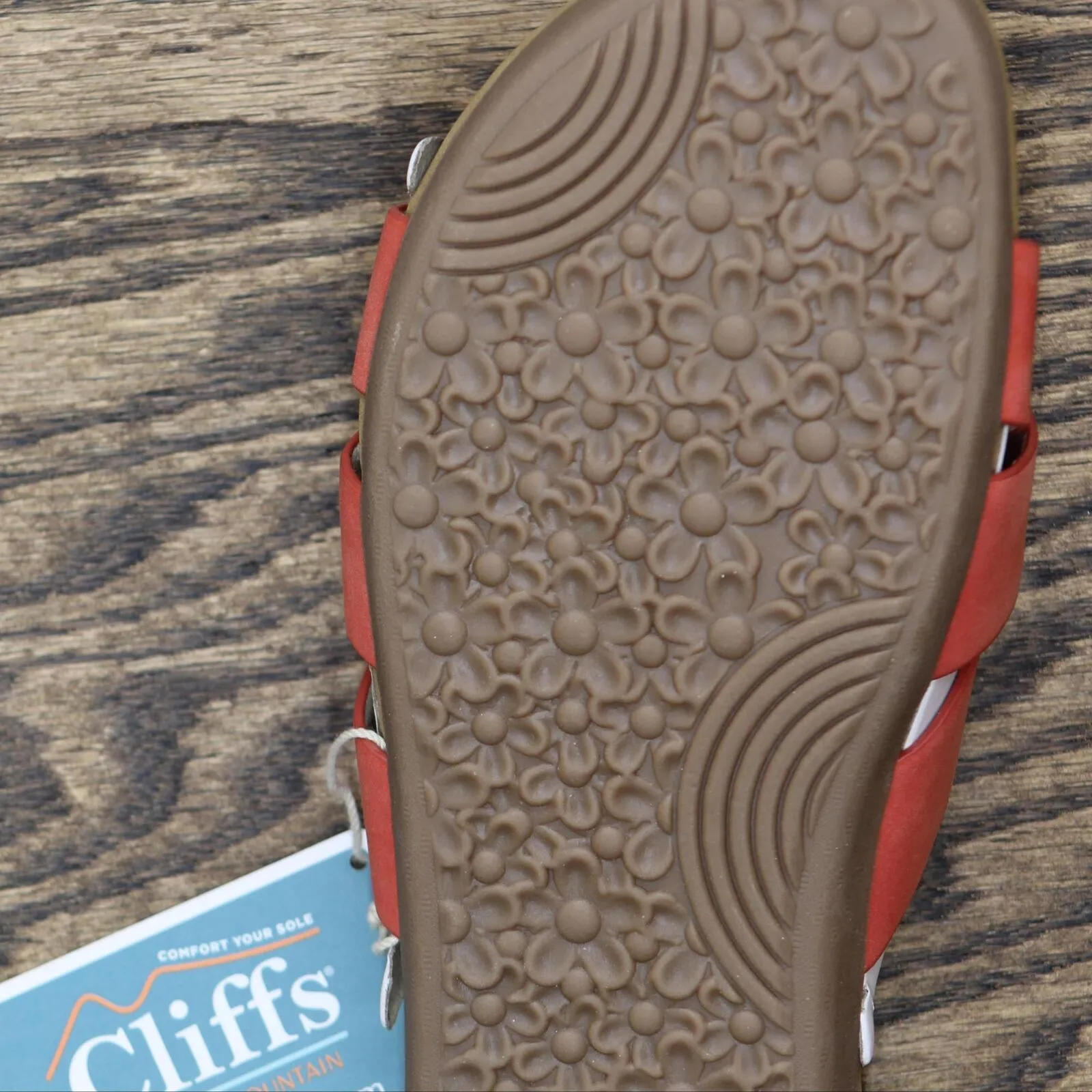 Cliffs By White Mountain Fortunate Womens Slide Sandal Red / Sueded / Smooth 8M