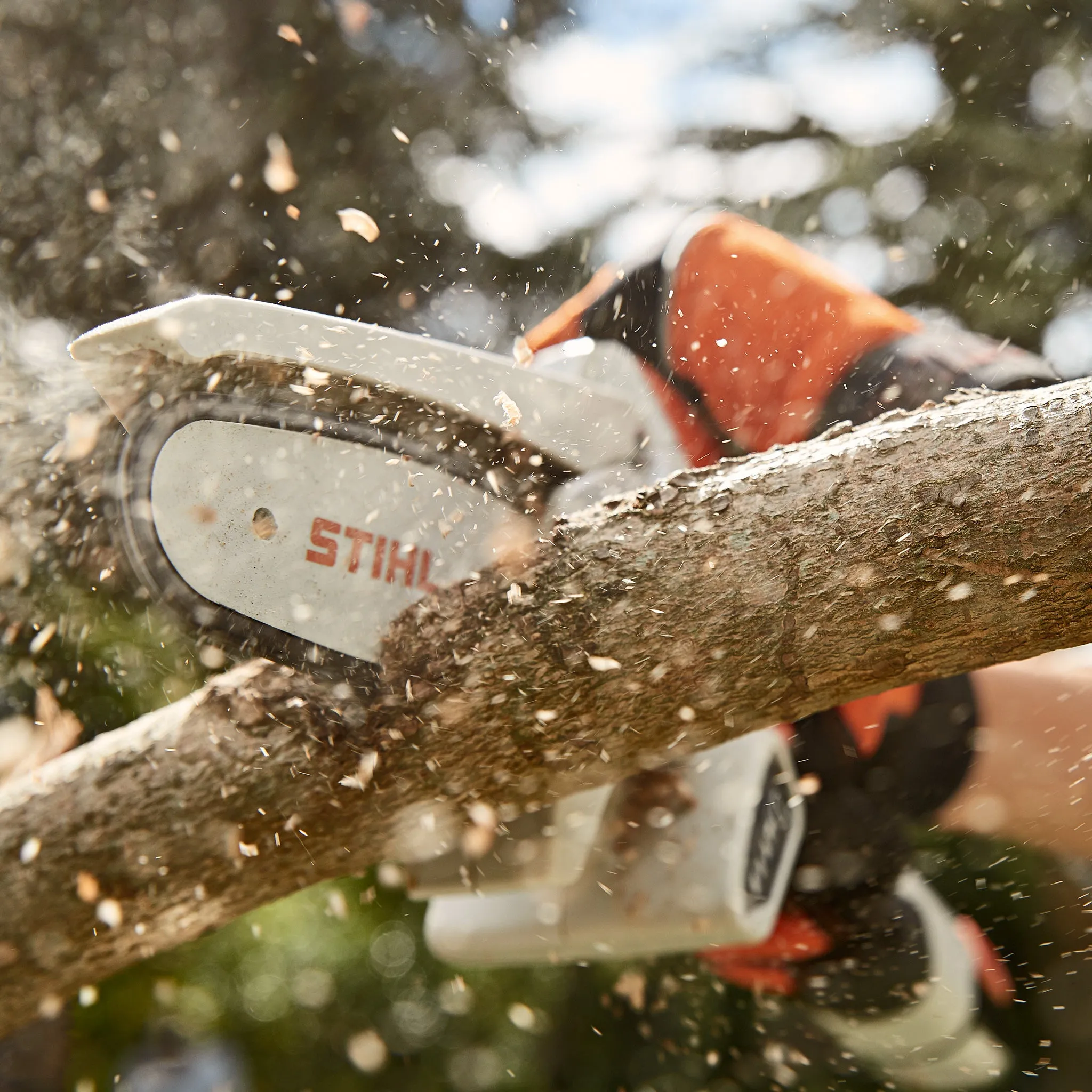 GTA 26 Cordless Garden Pruner