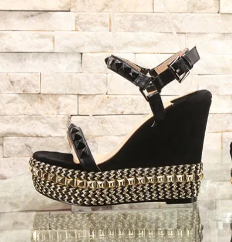 High Heel Rivet One Belt Sandals