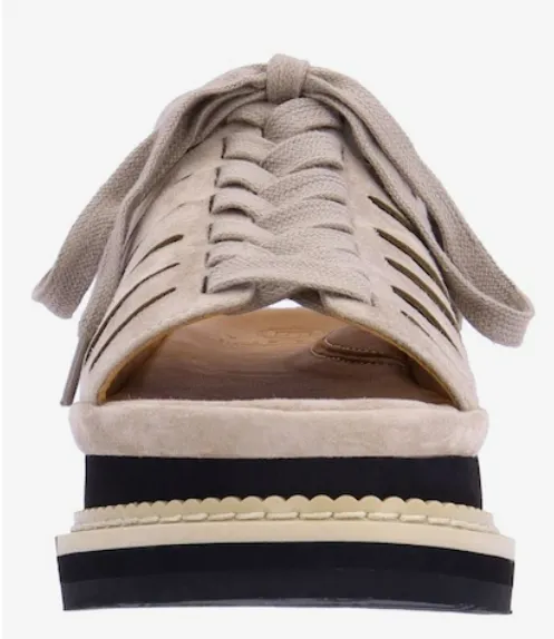 L'Amour Des Pieds Adriel Shoe