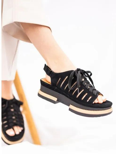 L'Amour Des Pieds Adriel Shoe