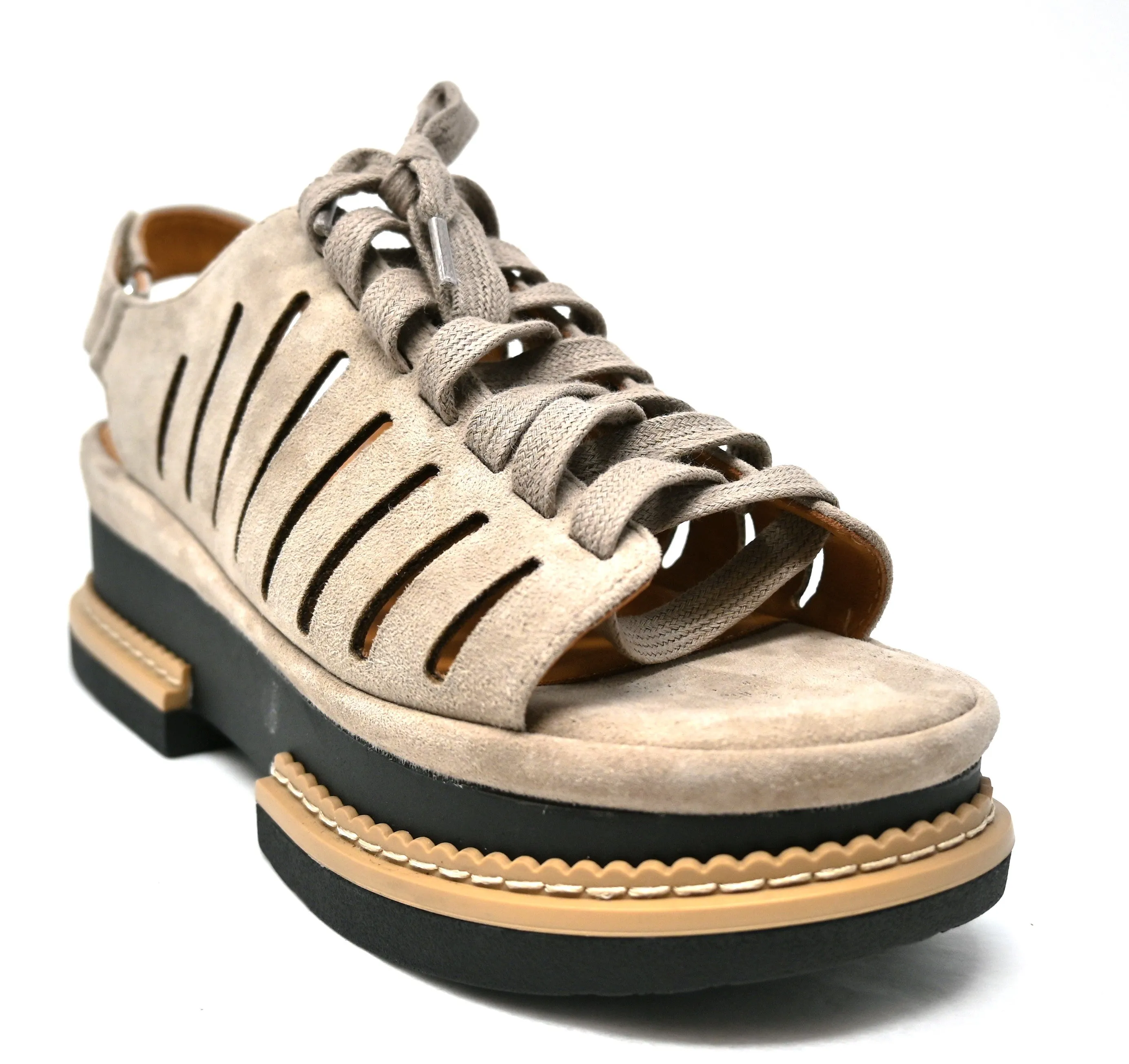 L'Amour Des Pieds Adriel Shoe