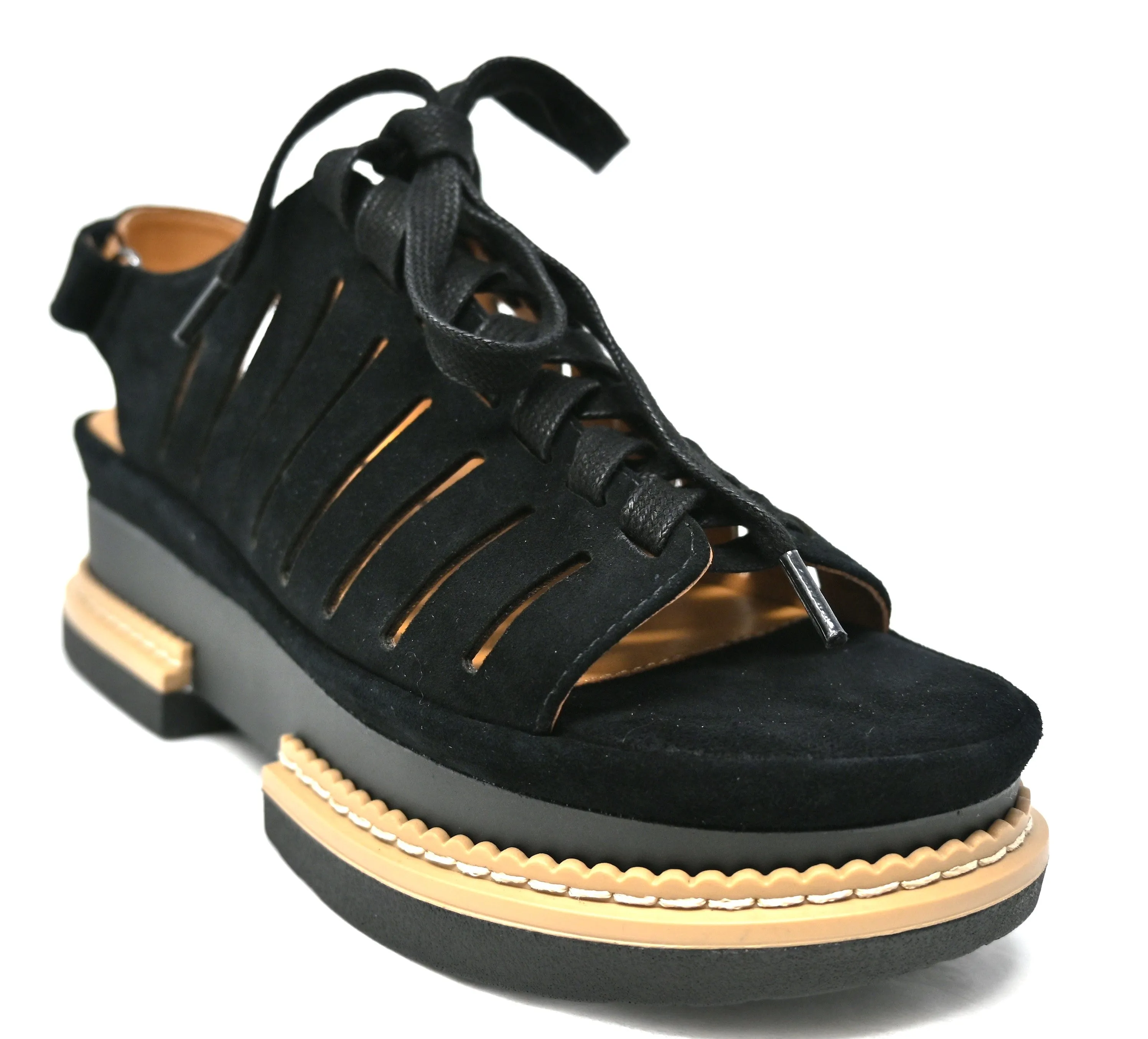 L'Amour Des Pieds Adriel Shoe
