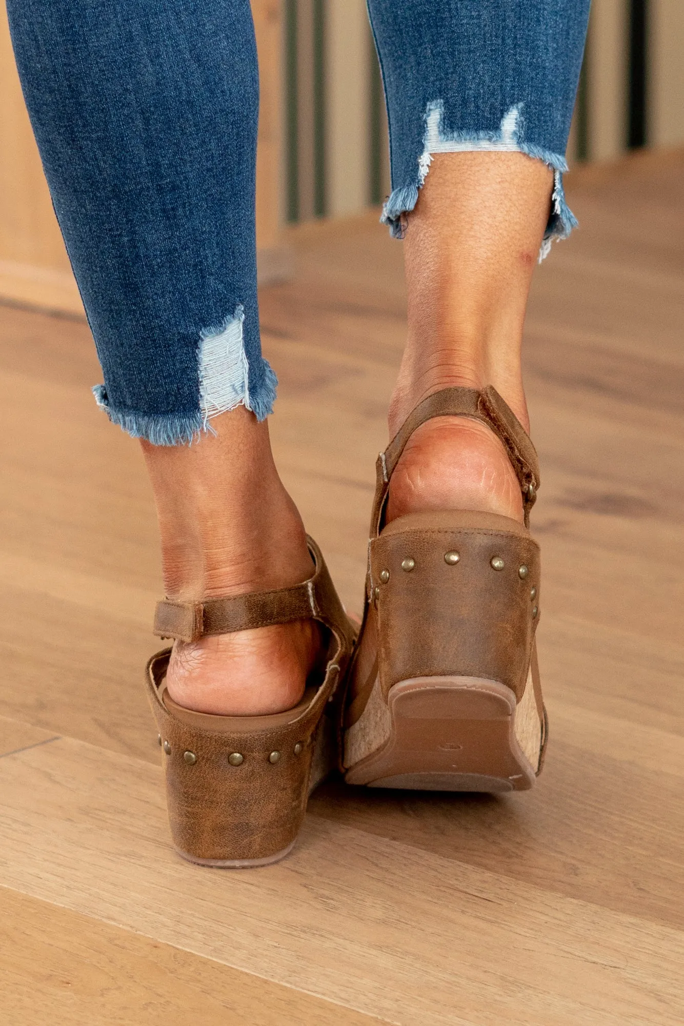 Liberty Wedge Sandals - Tan