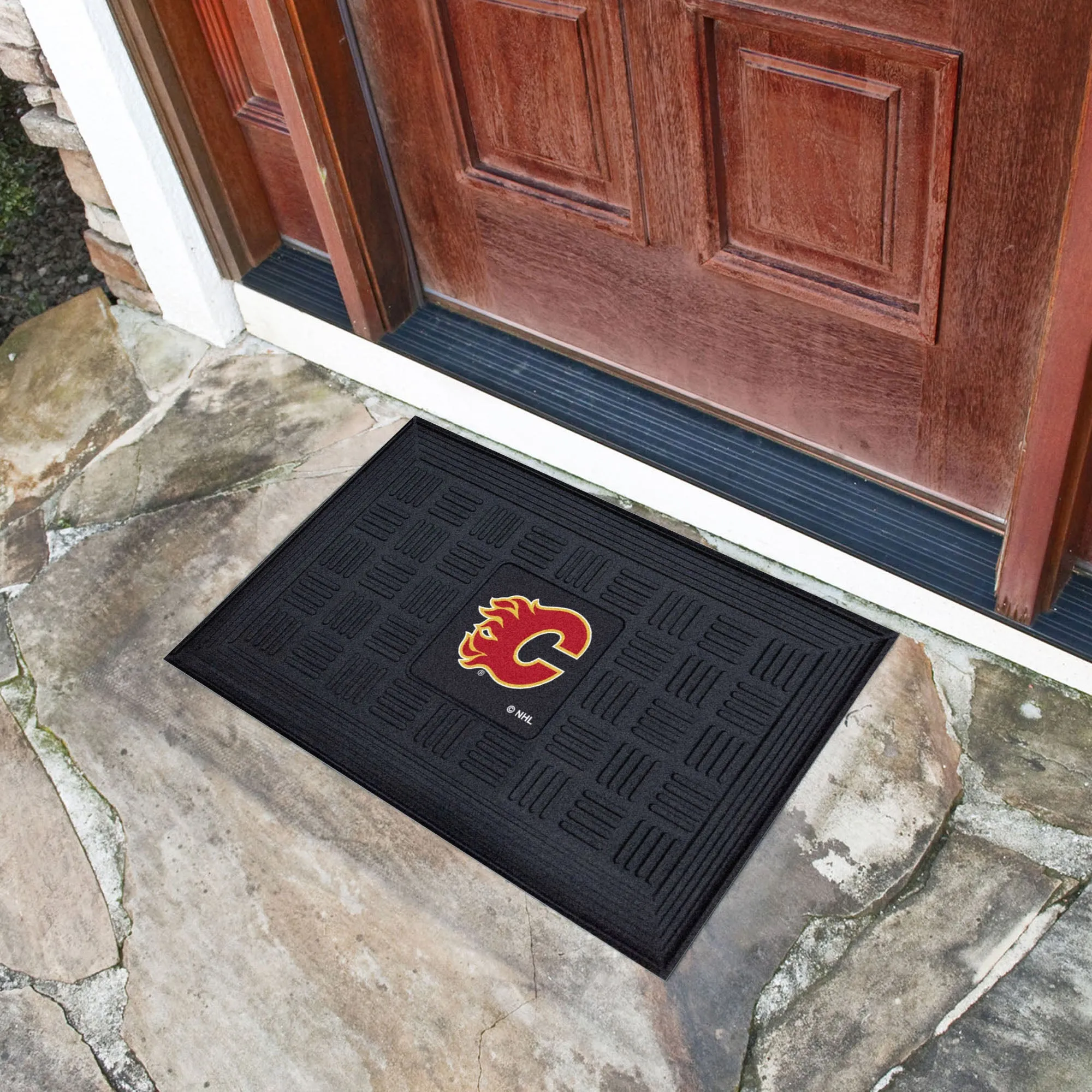 NHL - Calgary Flames Medallion Door Mat