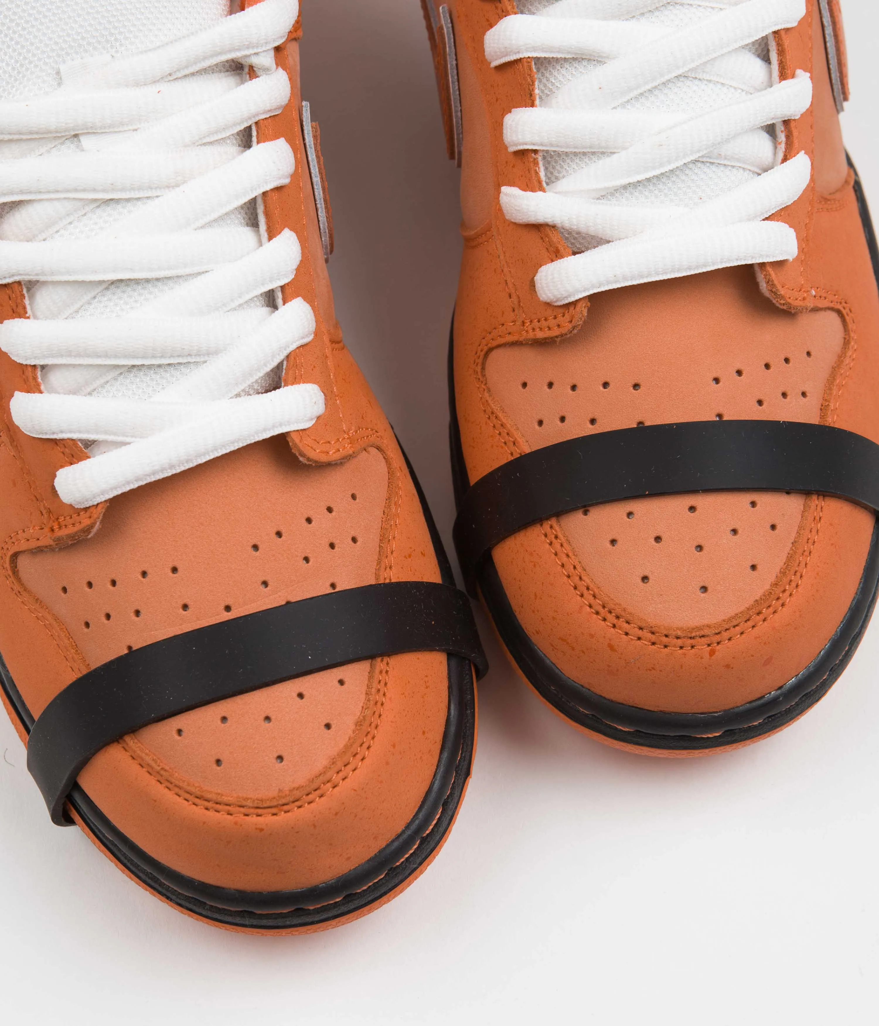 Nike SB x Concepts Dunk Low OG 'Orange Lobster' Shoes - Orange Frost / Electro Orange - White