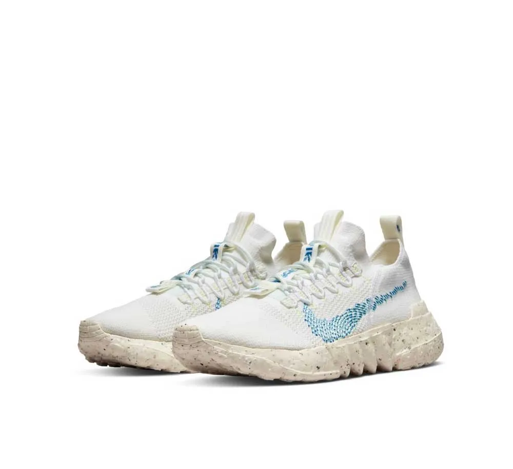 NIKE SPACE HIPPIE 01