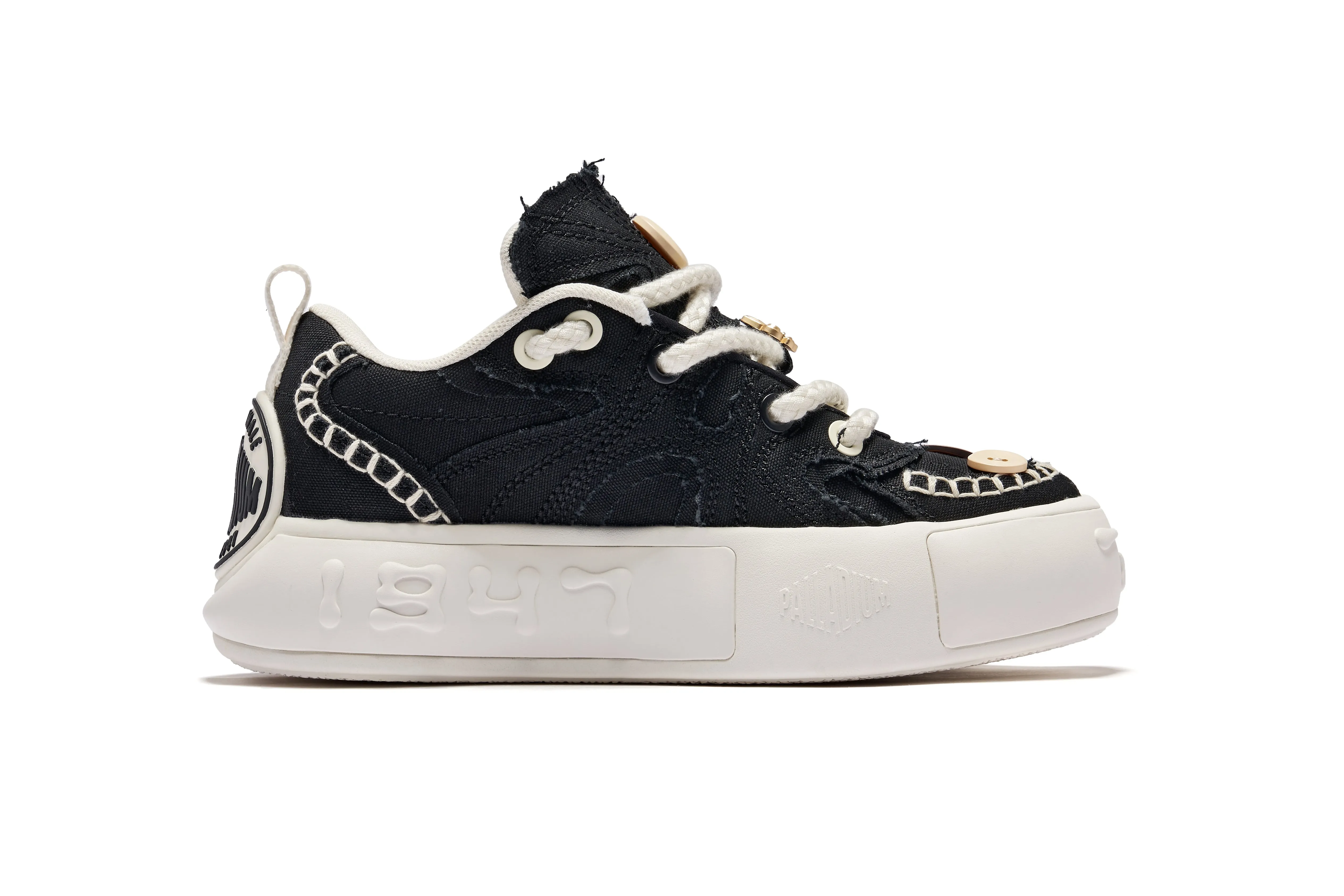 Palladium Button Sneaker black