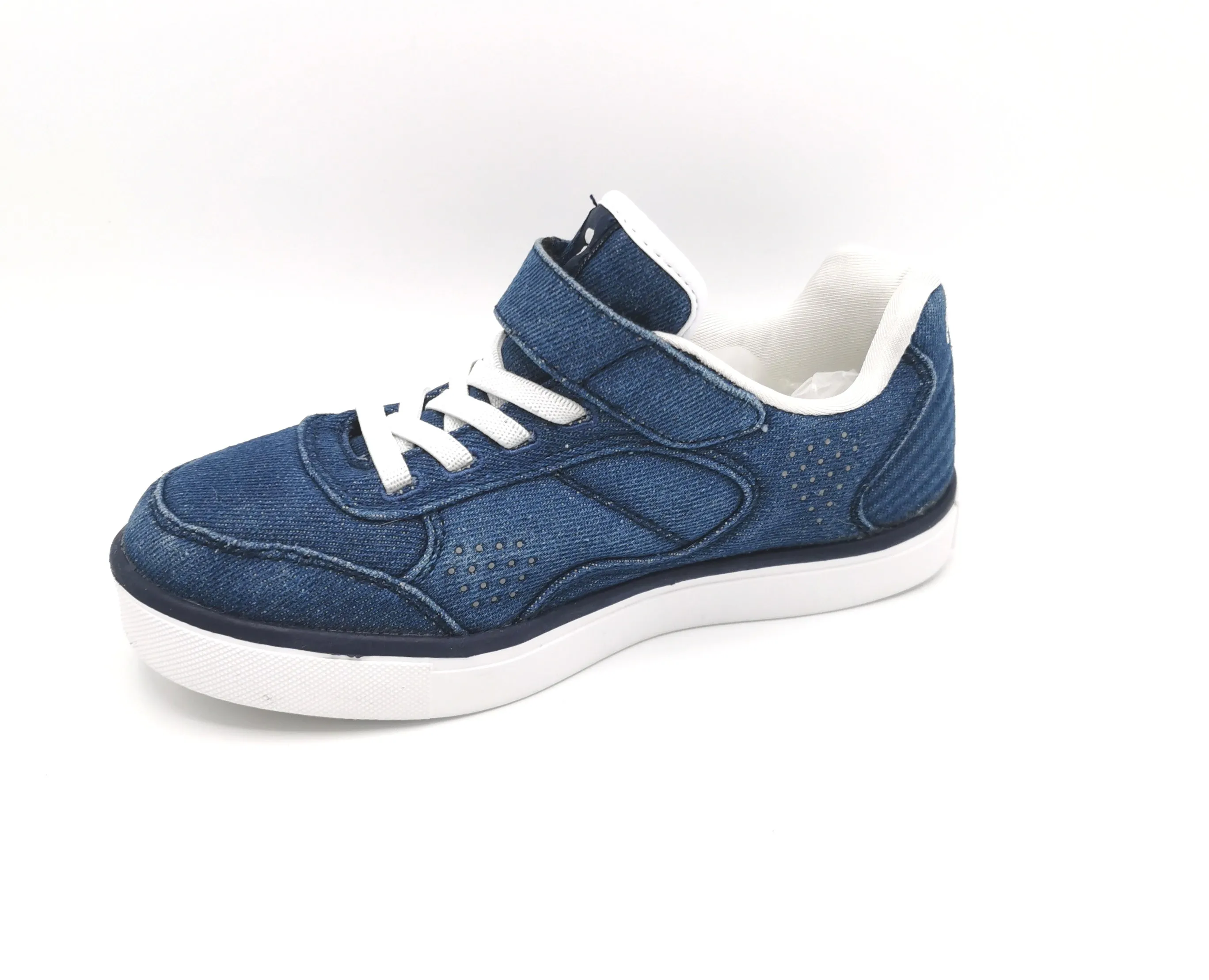 UNISEX SIZE 2 YOUTH - FILA, Denim Running Shoes EUC B19