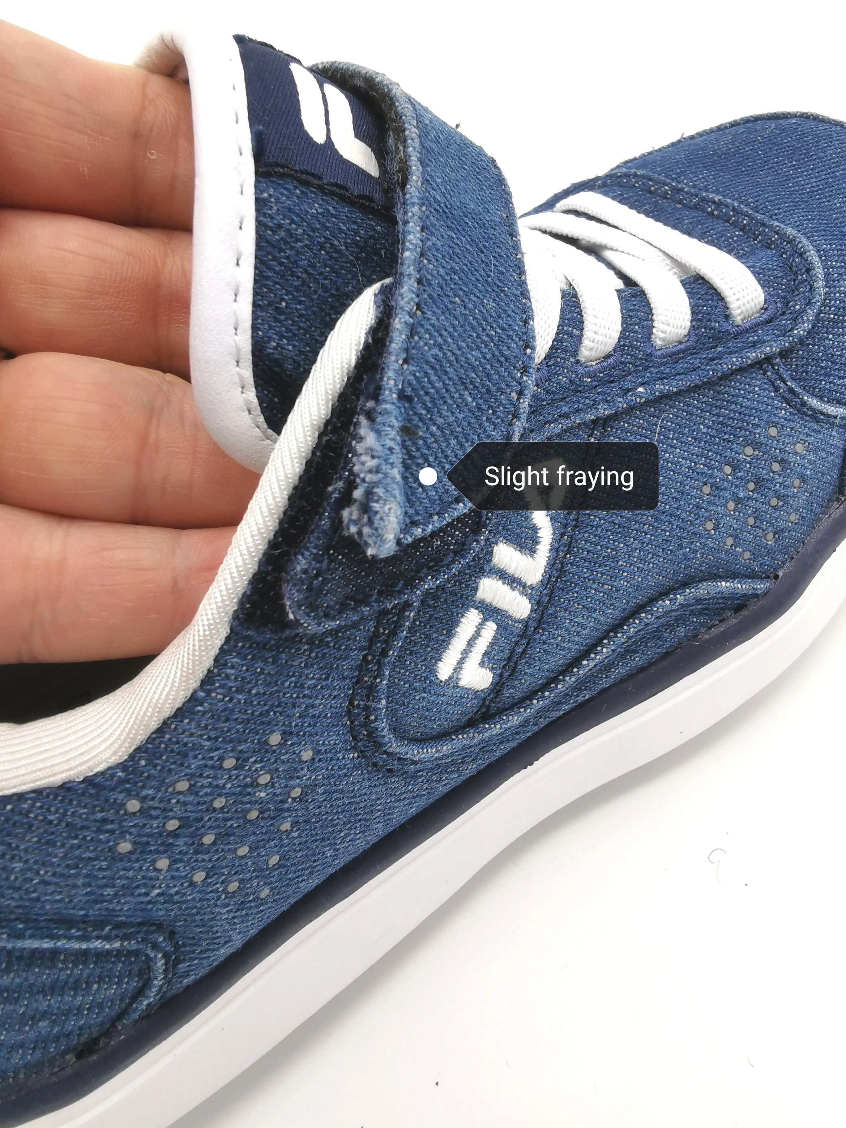 UNISEX SIZE 2 YOUTH - FILA, Denim Running Shoes EUC B19