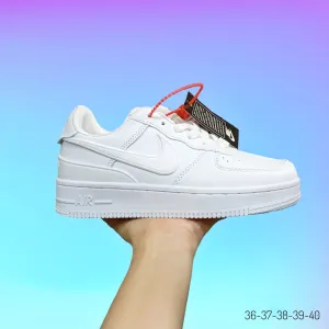 Women's Sneakers