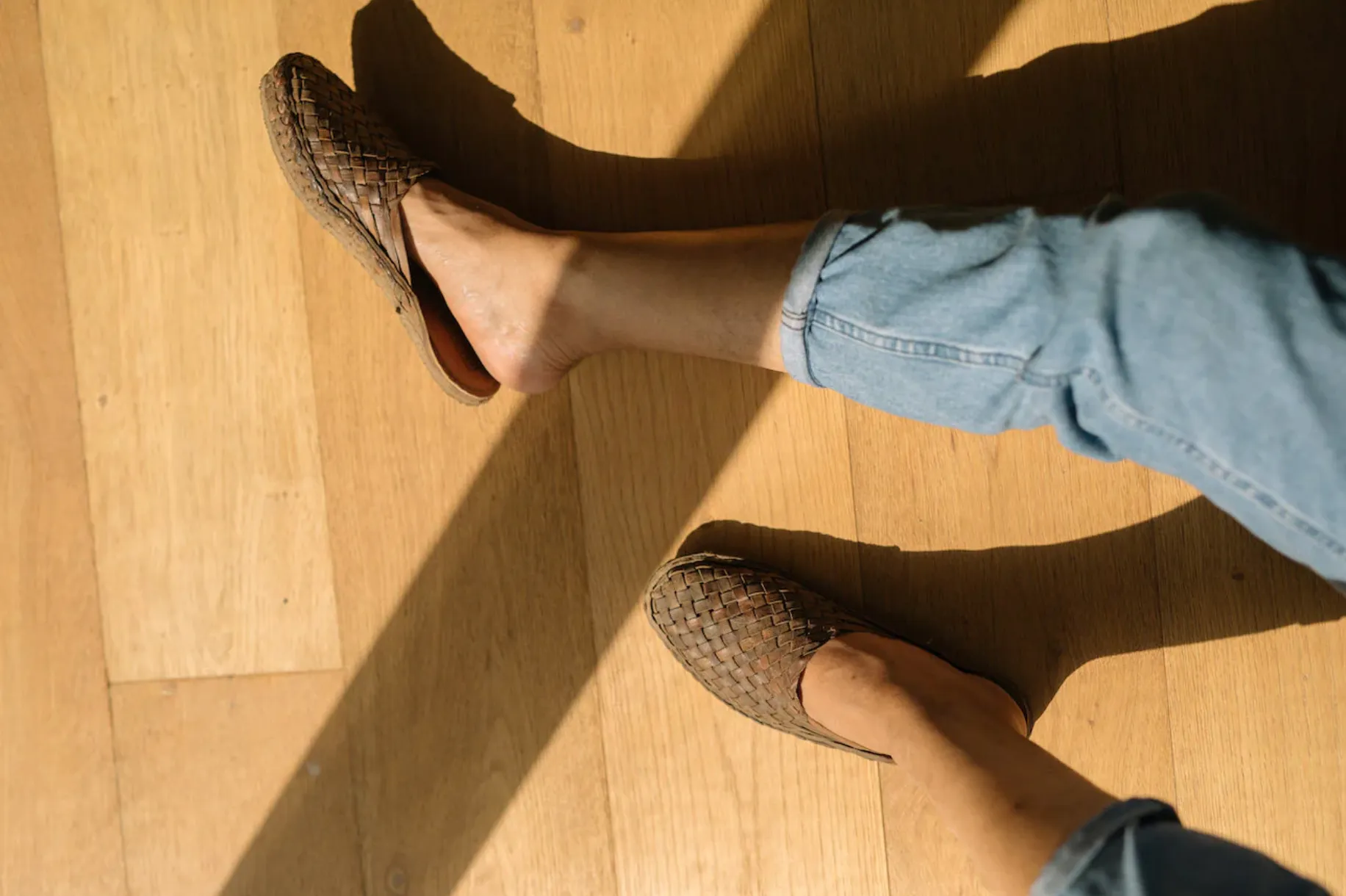 Woven Leather Slides in Walnut